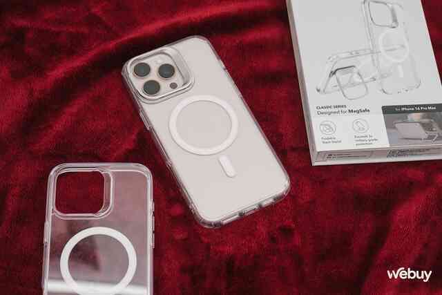 Mua iPhone 16 Pro Max Sa Mạc nhưng muốn "khoe" màu mới? Bộ đôi ốp lưng này sẽ giúp bạn, giá chỉ từ 399.000 đồng- Ảnh 4. Mua iPhone 16 Pro Max Sa Mạc nhưng muốn "khoe" màu mới? Bộ đôi ốp lưng này sẽ giúp bạn, giá chỉ từ 399.000 đồng- Ảnh 4.