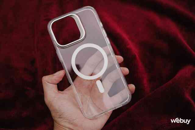 Mua iPhone 16 Pro Max Sa Mạc nhưng muốn "khoe" màu mới? Bộ đôi ốp lưng này sẽ giúp bạn, giá chỉ từ 399.000 đồng- Ảnh 6. Mua iPhone 16 Pro Max Sa Mạc nhưng muốn "khoe" màu mới? Bộ đôi ốp lưng này sẽ giúp bạn, giá chỉ từ 399.000 đồng- Ảnh 6.