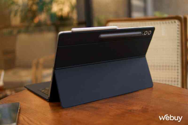 Trải nghiệm nhanh Galaxy Tab S10 Ultra và S24 FE mới: Màn hình chống chói, cấu hình vẫn mạnh và tích hợp AI- Ảnh 18. Trải nghiệm nhanh Galaxy Tab S10 Ultra và S24 FE mới: Màn hình chống chói, cấu hình vẫn mạnh và tích hợp AI- Ảnh 18.