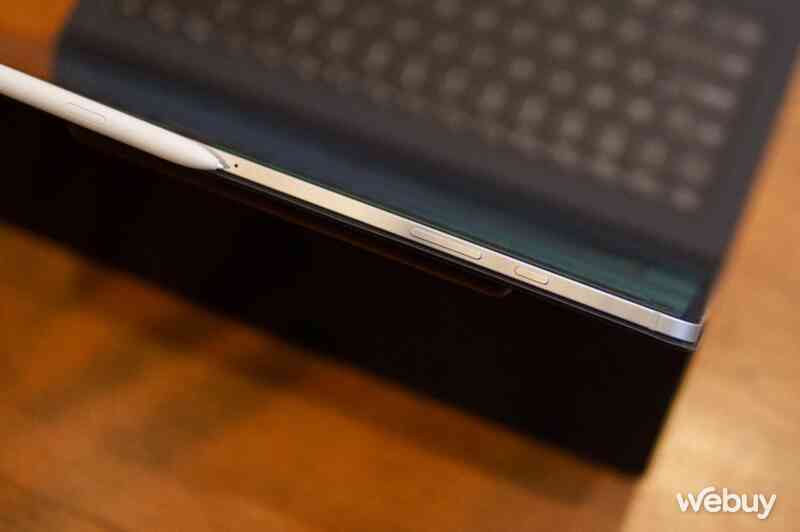 Trải nghiệm nhanh Galaxy Tab S10 Ultra và S24 FE mới: Màn hình chống chói, cấu hình vẫn mạnh và tích hợp AI- Ảnh 20. Trải nghiệm nhanh Galaxy Tab S10 Ultra và S24 FE mới: Màn hình chống chói, cấu hình vẫn mạnh và tích hợp AI- Ảnh 20.