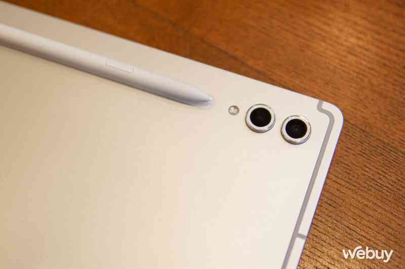 Trải nghiệm nhanh Galaxy Tab S10 Ultra và S24 FE mới: Màn hình chống chói, cấu hình vẫn mạnh và tích hợp AI- Ảnh 25. Trải nghiệm nhanh Galaxy Tab S10 Ultra và S24 FE mới: Màn hình chống chói, cấu hình vẫn mạnh và tích hợp AI- Ảnh 25.