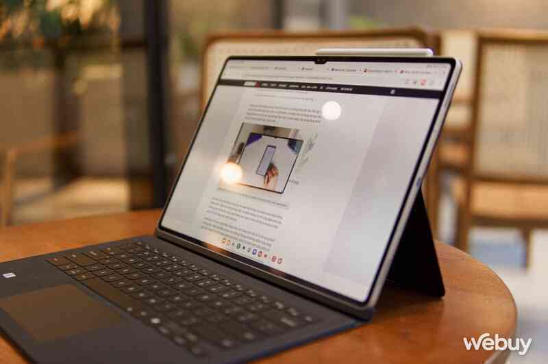 Trải nghiệm nhanh Galaxy Tab S10 Ultra và S24 FE mới: Màn hình chống chói, cấu hình vẫn mạnh và tích hợp AI- Ảnh 7. Trải nghiệm nhanh Galaxy Tab S10 Ultra và S24 FE mới: Màn hình chống chói, cấu hình vẫn mạnh và tích hợp AI- Ảnh 7.