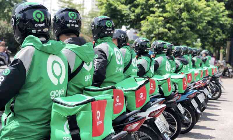 Khốc liệt thị trường gọi xe công nghệ Việt Nam: Grab bắt đầu lãi nghìn tỷ gây áp lực lên các đối thủ, Gojek lỗ gần 6.000 tỷ trước khi “buông bỏ”