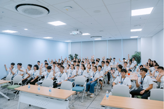 Góc chứng minh cùng Solve For Tomorrow 2024: Học trò Việt sáng tạo không phải dạng vừa đâu- Ảnh 2. Góc chứng minh cùng Solve For Tomorrow 2024: Học trò Việt sáng tạo không phải dạng vừa đâu- Ảnh 2.