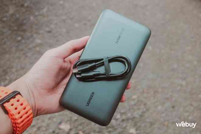 Pin dự phòng này siêu khủng: Dung lượng 25.000mAh, công suất 145W, sạc 3 thiết bị cùng lúc, sạc được cả MacBook Pro mà giá chưa tới 1 triệu đồng- Ảnh 2. Pin dự phòng này siêu khủng: Dung lượng 25.000mAh, công suất 145W, sạc 3 thiết bị cùng lúc, sạc được cả MacBook Pro mà giá chưa tới 1 triệu đồng- Ảnh 2.