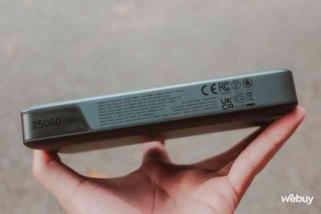 Pin dự phòng này siêu khủng: Dung lượng 25.000mAh, công suất 145W, sạc 3 thiết bị cùng lúc, sạc được cả MacBook Pro mà giá chưa tới 1 triệu đồng- Ảnh 13. Pin dự phòng này siêu khủng: Dung lượng 25.000mAh, công suất 145W, sạc 3 thiết bị cùng lúc, sạc được cả MacBook Pro mà giá chưa tới 1 triệu đồng- Ảnh 13.