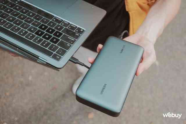 Pin dự phòng này siêu khủng: Dung lượng 25.000mAh, công suất 145W, sạc 3 thiết bị cùng lúc, sạc được cả MacBook Pro mà giá chưa tới 1 triệu đồng- Ảnh 10. Pin dự phòng này siêu khủng: Dung lượng 25.000mAh, công suất 145W, sạc 3 thiết bị cùng lúc, sạc được cả MacBook Pro mà giá chưa tới 1 triệu đồng- Ảnh 10.