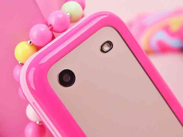 Mở hộp điện thoại Barbie: Màu hồng cá tính, cực kỳ nhiều phụ kiện, giá hơn 3 triệu đồng- Ảnh 16. Mở hộp điện thoại Barbie: Màu hồng cá tính, cực kỳ nhiều phụ kiện, giá hơn 3 triệu đồng- Ảnh 16.
