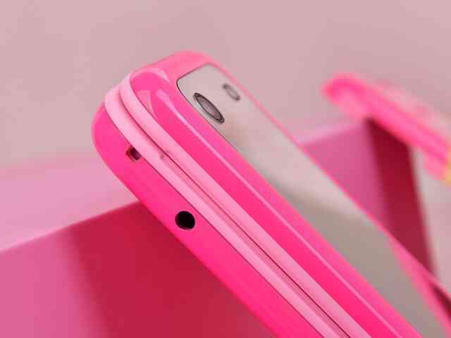 Mở hộp điện thoại Barbie: Màu hồng cá tính, cực kỳ nhiều phụ kiện, giá hơn 3 triệu đồng- Ảnh 18. Mở hộp điện thoại Barbie: Màu hồng cá tính, cực kỳ nhiều phụ kiện, giá hơn 3 triệu đồng- Ảnh 18.