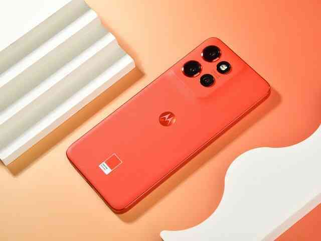 Ra mắt smartphone nhỏ gọn hiếm hoi phân khúc tầm trung: Mặt lưng giả da, chip Dimensity 7300, camera 50MP, có chống nước IP68- Ảnh 4. Ra mắt smartphone nhỏ gọn hiếm hoi phân khúc tầm trung: Mặt lưng giả da, chip Dimensity 7300, camera 50MP, có chống nước IP68- Ảnh 4.