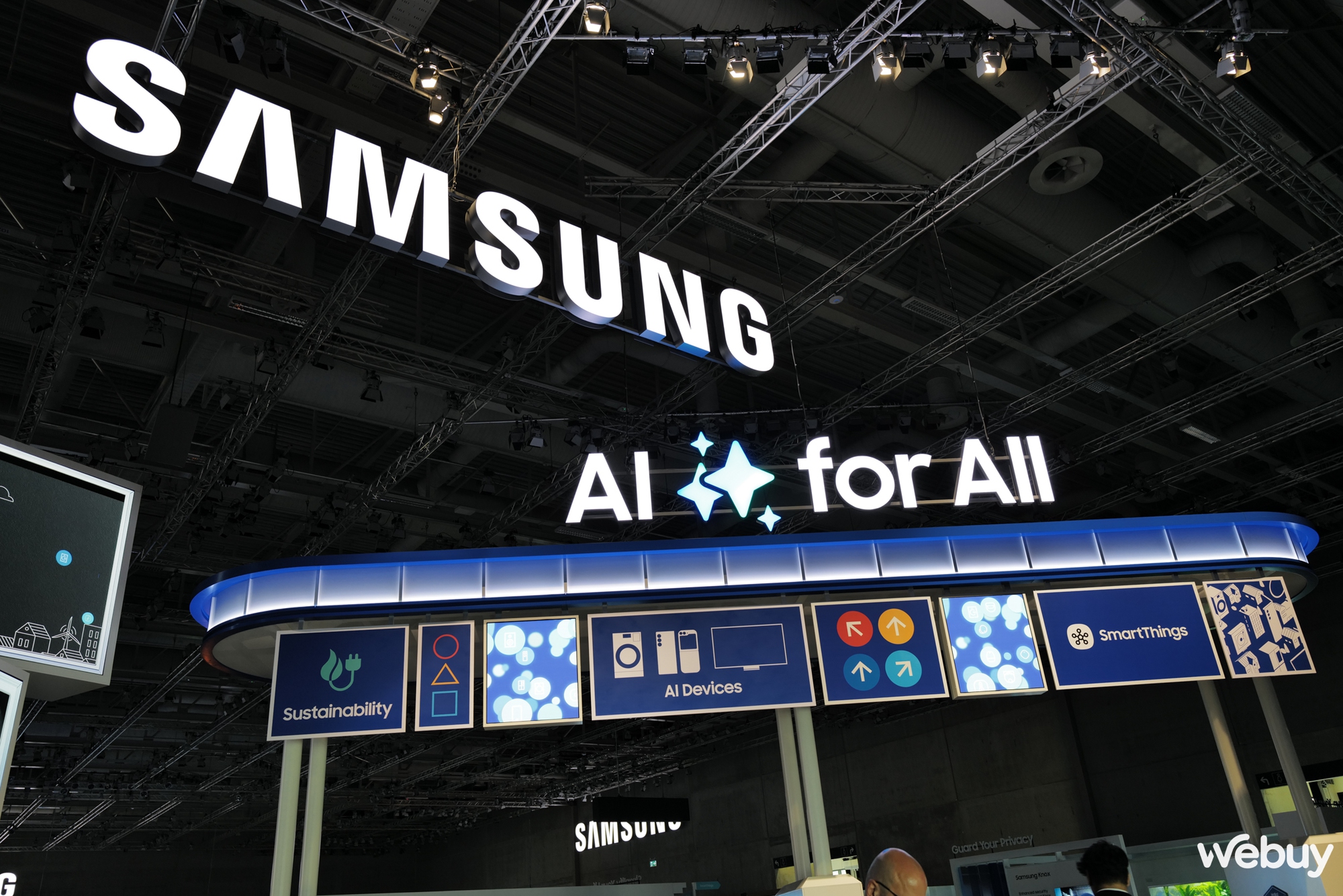 [IFA 2024] Có gì tại gian trưng bày của Samsung: đồ gì cũng tích hợp AI, rồi có cả màn hình 3D không cần kính!