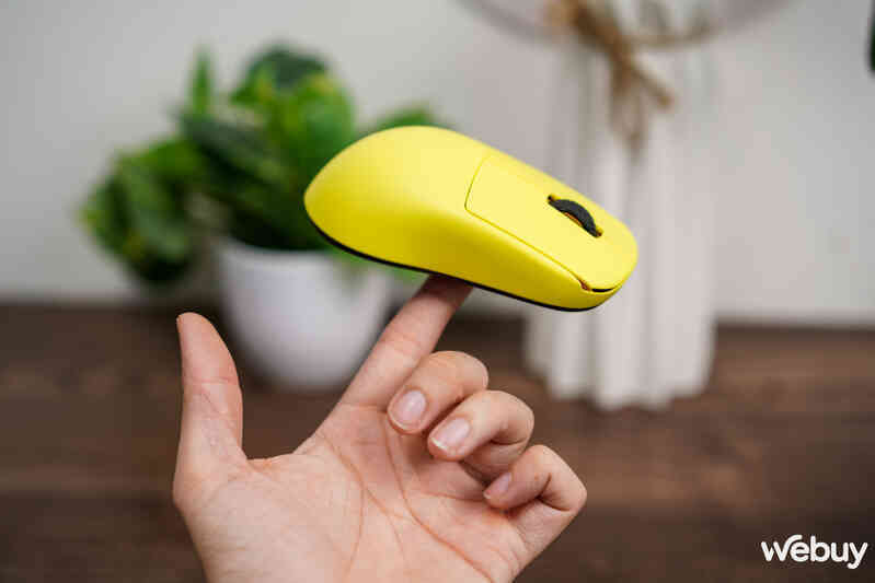 Đánh giá chuột Scyrox V8: Siêu nhẹ chỉ 36g, tần số 8000Hz mà giá lại rẻ bất ngờ