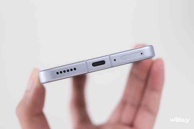 Trên tay điện thoại Xiaomi giá chỉ hơn 8 triệu: Snapdragon 8 Gen 3 cực mạnh, pin khủng 6.550mAh, có cả tính năng cao cấp xuất hiện trên Galaxy S24 Ultra- Ảnh 10. Trên tay điện thoại Xiaomi giá chỉ hơn 8 triệu: Snapdragon 8 Gen 3 cực mạnh, pin khủng 6.550mAh, có cả tính năng cao cấp xuất hiện trên Galaxy S24 Ultra- Ảnh 10.