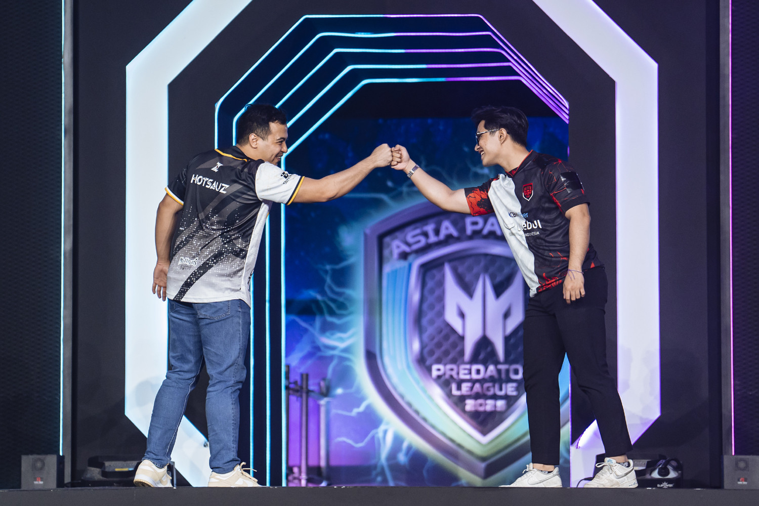 Trình làng nhiều sản phẩm Acer mới tại Chung kết APAC Predator League 2025