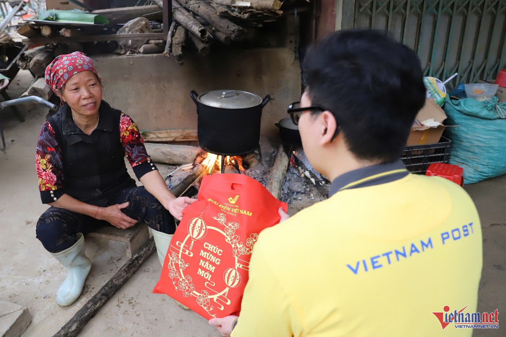 Doanh nghiệp bưu chính nào phục vụ xuyên Tết Nguyên đán 2025?