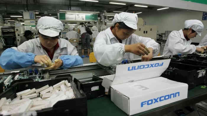Foxconn công bố doanh thu kỷ lục nhờ AI