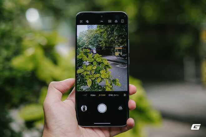 Điện thoại này siêu mỏng thiết kế đẹp, camera 50MP, có sạc không dây như MagSafe, giá chỉ hơn 5 triệu đồng- Ảnh 16.