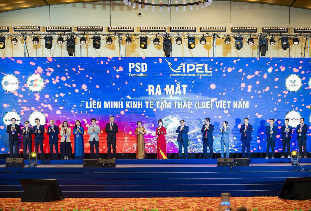 Ra mắt Liên minh Kinh tế tầm thấp, CEO FPT được bầu làm chủ tịch