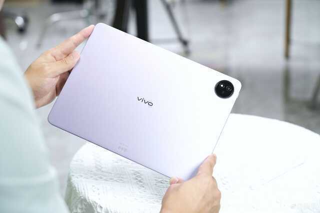 Cận cảnh máy tính bảng mới của vivo: Màn hình lớn 12 inch 144Hz, chip Snapdragon 8s Gen 3, pin 10.000mAh, liệu sẽ bán chính hãng?