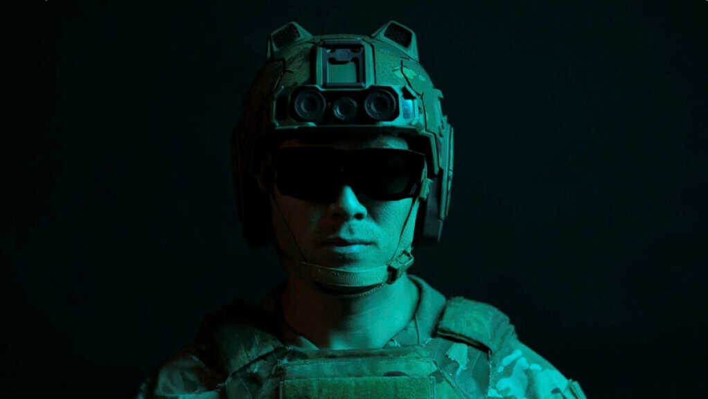 mũ chiến đấu EagleEye của Mỹ.jpg