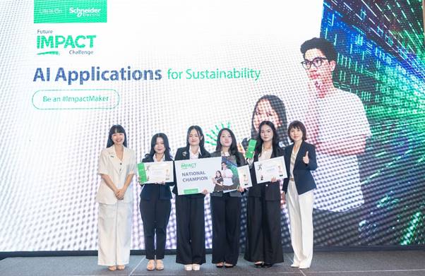 Bốn nữ sinh xuất sắc giành ngôi quán quân cuộc thi ứng dụng AI toàn quốc của Schneider Electric- Ảnh 2. Bốn nữ sinh xuất sắc giành ngôi quán quân cuộc thi ứng dụng AI toàn quốc của Schneider Electric- Ảnh 2.