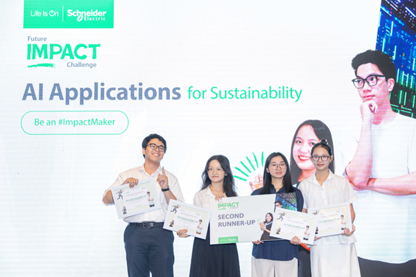 Bốn nữ sinh xuất sắc giành ngôi quán quân cuộc thi ứng dụng AI toàn quốc của Schneider Electric- Ảnh 5. Bốn nữ sinh xuất sắc giành ngôi quán quân cuộc thi ứng dụng AI toàn quốc của Schneider Electric- Ảnh 5.
