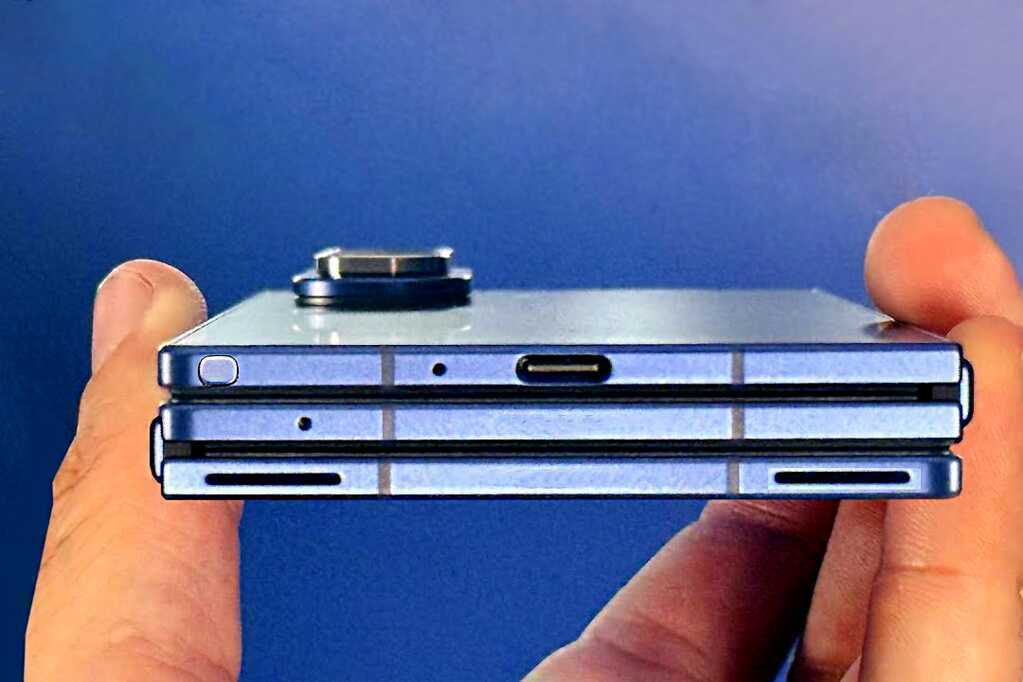 Galaxy Z TriFold: ‘Quái vật gập ba’ hé lộ 7 tin đồn ‘nóng’ nhất