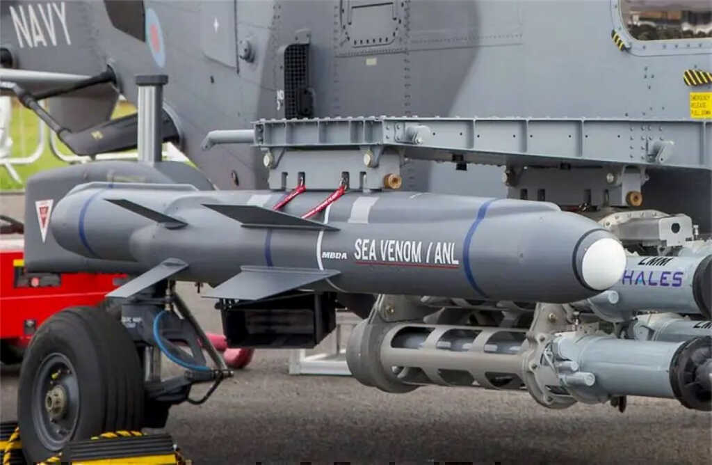 Tên lửa Sea Venom công nghệ IIR tối tân, ‘bắn và quên’, biến hạm đội đối phương thành ‘mồi ngon’