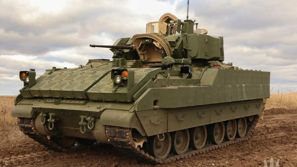 M2A2 Bradley ODS SA Ukraine.jpg