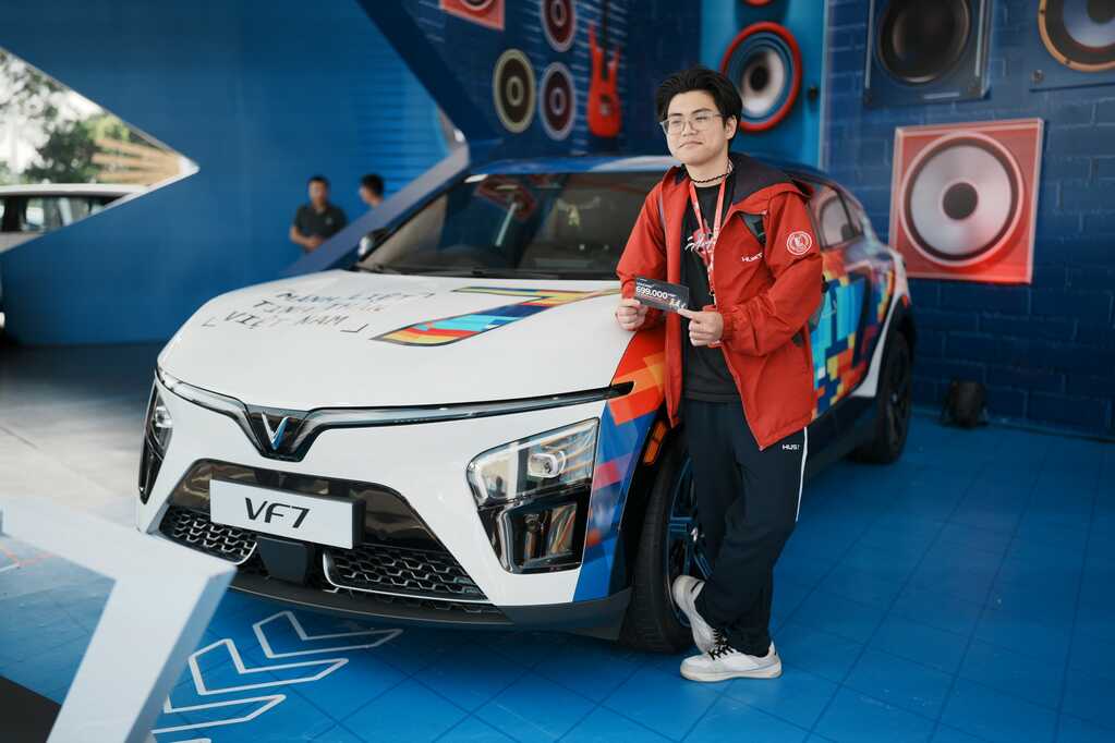 Triển lãm VIIE 2025: Hàng nghìn bạn trẻ đổ về khám phá công nghệ, trải nghiệm chuyển đổi xanh và tài chính số- Ảnh 9.