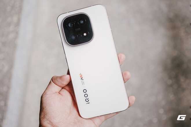Không phải X300, đây mới là mẫu điện thoại vivo đang được người dùng "săn lùng"- Ảnh 6. Không phải X300, đây mới là mẫu điện thoại vivo đang được người dùng "săn lùng"- Ảnh 6.