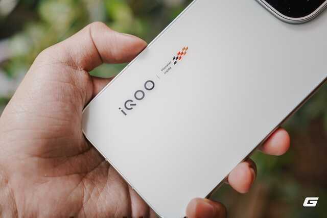 Quên X300 đi, điện thoại vivo này chip Snapdragon 8 Elite Gen 5, pin 7.000mAh, có tính năng của flagship 30 triệu nhưng giá chỉ bằng một nửa- Ảnh 3. Quên X300 đi, điện thoại vivo này chip Snapdragon 8 Elite Gen 5, pin 7.000mAh, có tính năng của flagship 30 triệu nhưng giá chỉ bằng một nửa- Ảnh 3.