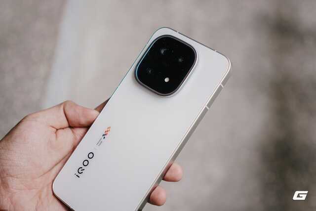 Quên X300 đi, điện thoại vivo này chip Snapdragon 8 Elite Gen 5, pin 7.000mAh, có tính năng của flagship 30 triệu nhưng giá chỉ bằng một nửa- Ảnh 4. Quên X300 đi, điện thoại vivo này chip Snapdragon 8 Elite Gen 5, pin 7.000mAh, có tính năng của flagship 30 triệu nhưng giá chỉ bằng một nửa- Ảnh 4.