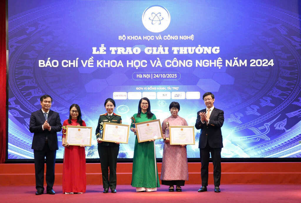 giai nhat bao chi khcn.jpg
