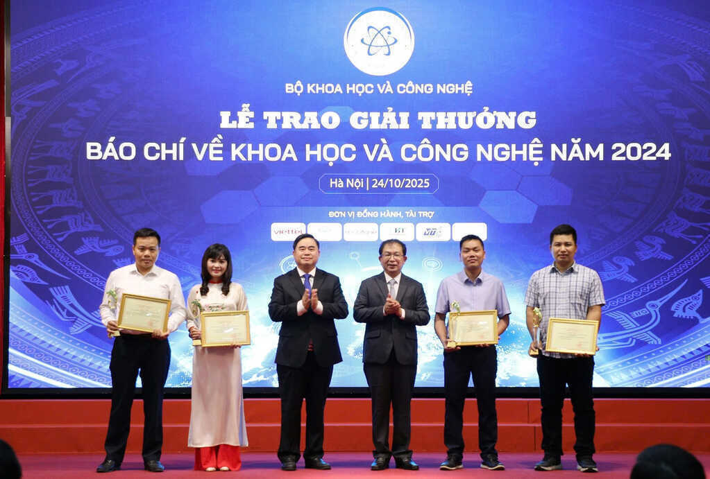 giai nhi bao chi khcn.jpg