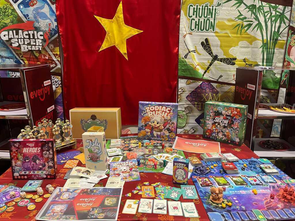 Everjoy Publishing tại SPIEL Essen 2025: Hành trình văn hoá Việt Nam giữa ngành board game thế giới- Ảnh 2. Everjoy Publishing tại SPIEL Essen 2025: Hành trình văn hoá Việt Nam giữa ngành board game thế giới- Ảnh 2.