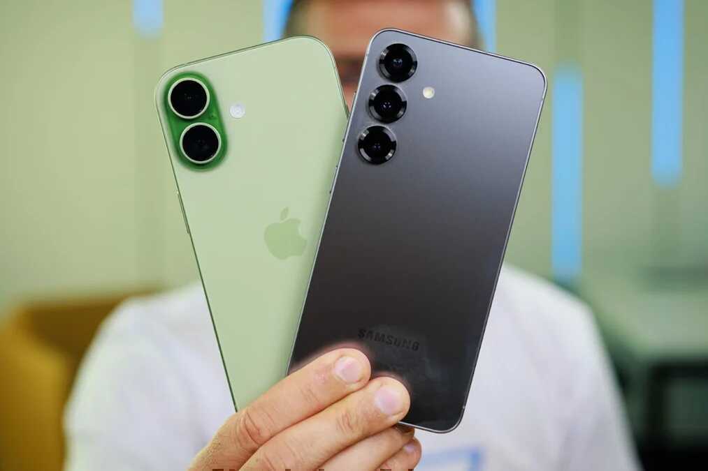 Galaxy S26 và iPhone 18 có thể đều lỡ hẹn, chiến lược mới của 2 'gã khổng lồ'