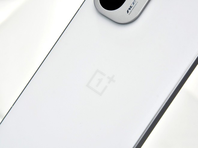 OnePlus ra mắt điện thoại chip Snapdragon 8 Elite, màn hình 165Hz, pin 7.800 mAh, giá chưa tới 10 triệu- Ảnh 15. OnePlus ra mắt điện thoại chip Snapdragon 8 Elite, màn hình 165Hz, pin 7.800 mAh, giá chưa tới 10 triệu- Ảnh 15.