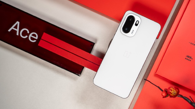 OnePlus ra mắt điện thoại chip Snapdragon 8 Elite, màn hình 165Hz, pin 7.800 mAh, giá chưa tới 10 triệu- Ảnh 6. OnePlus ra mắt điện thoại chip Snapdragon 8 Elite, màn hình 165Hz, pin 7.800 mAh, giá chưa tới 10 triệu- Ảnh 6.