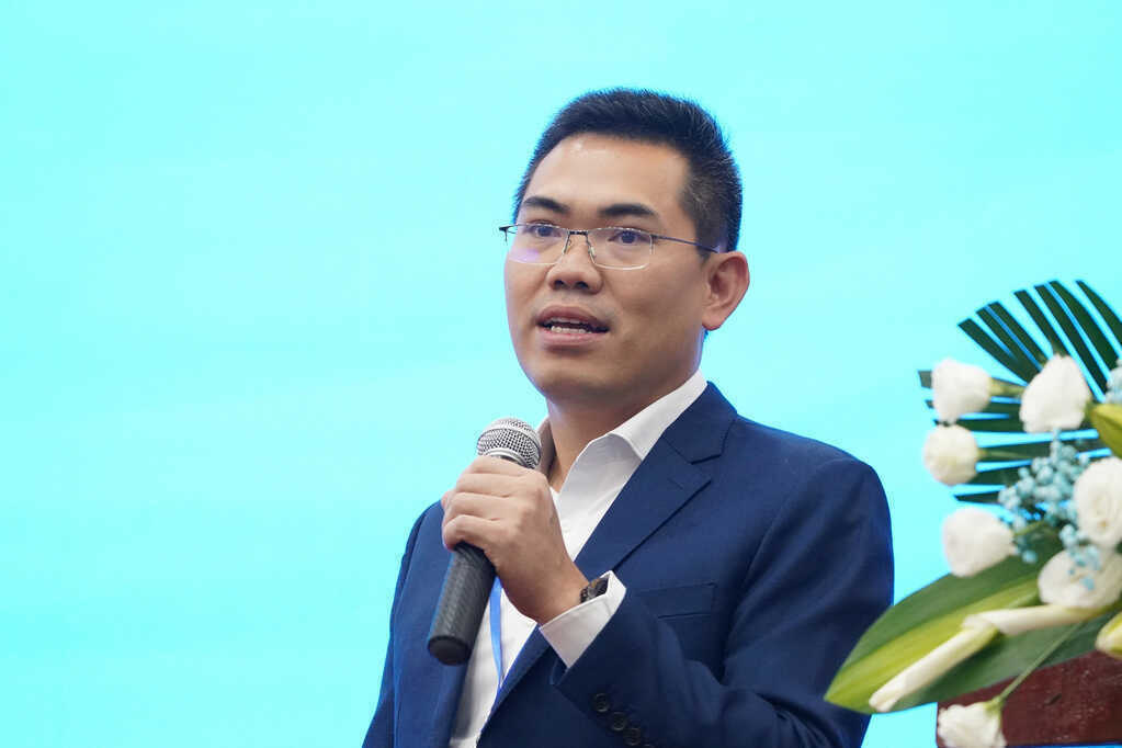 Pham Le Chung .jpg