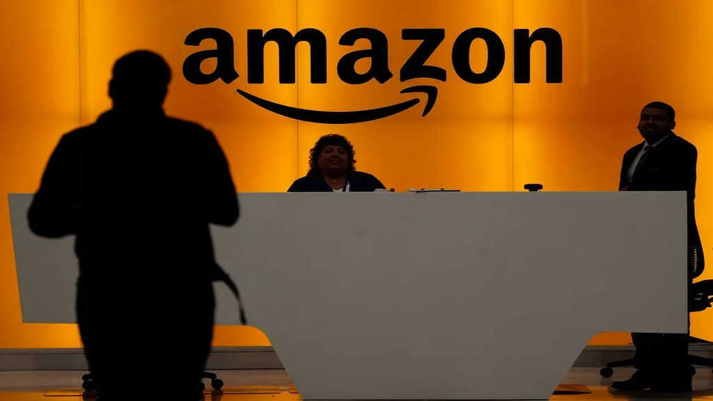 Không đe dọa suông, Amazon sắp tiến hành cắt giảm lớn nhất lịch sử, thay thế 30.000 nhân viên văn phòng bằng AI
