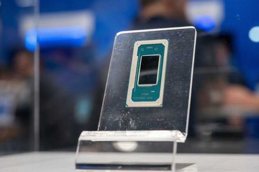 Intel “chốt lịch” ra mắt Nova Lake năm 2026: tối đa 52 nhân, GPU Xe3 và socket mới