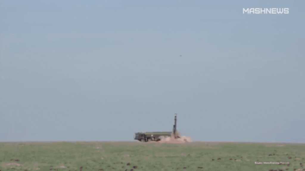 Tên lửa Burevestnik bay 14.000km, qua mặt mọi radar siêu việt, viết lại luật chơi quân sự toàn cầu