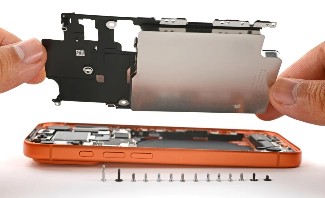 Apple bán linh kiện và dụng cụ sửa chữa iPhone 17, người dùng tự sửa tại nhà