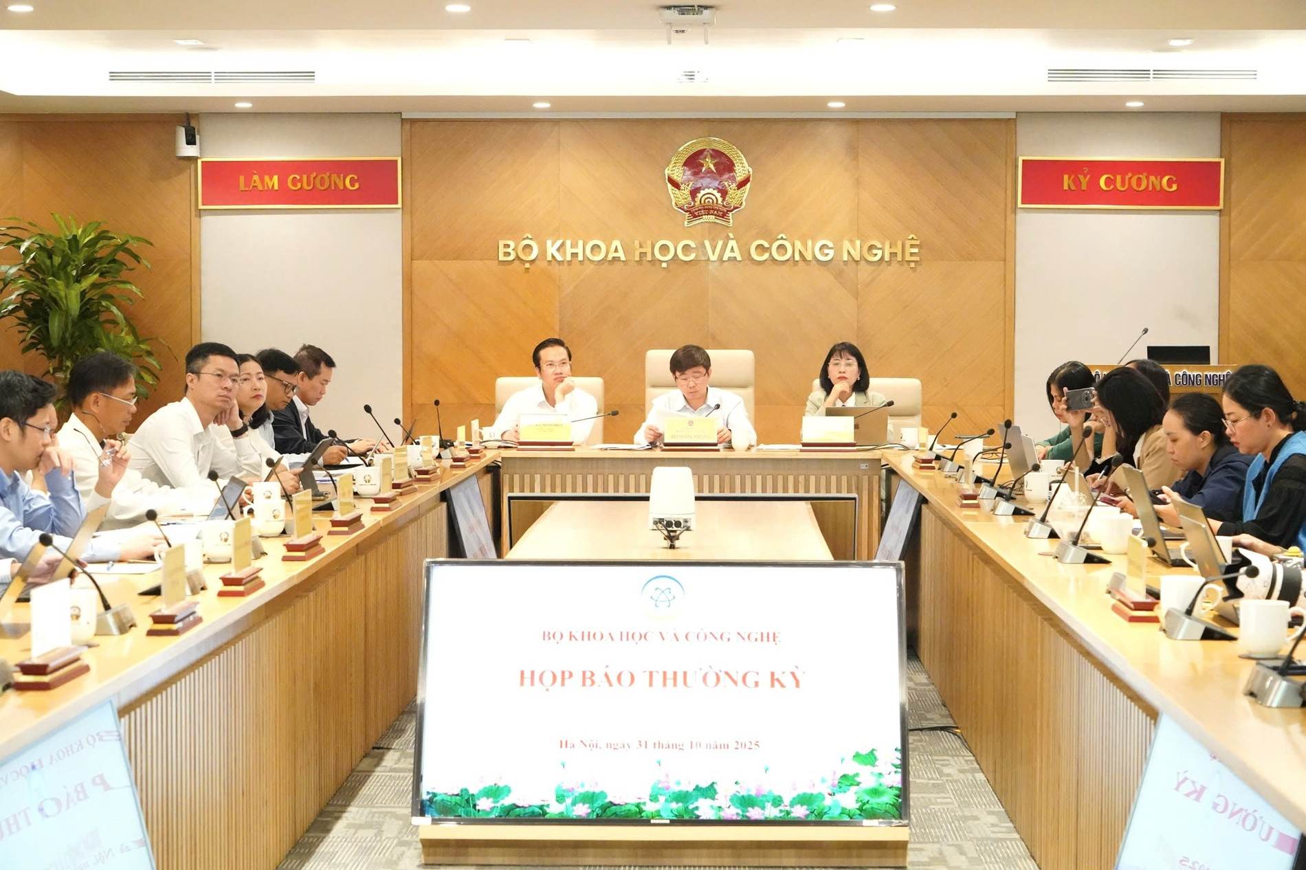 Dự kiến triển khai 4 sản phẩm công nghệ chiến lược từ 31/10