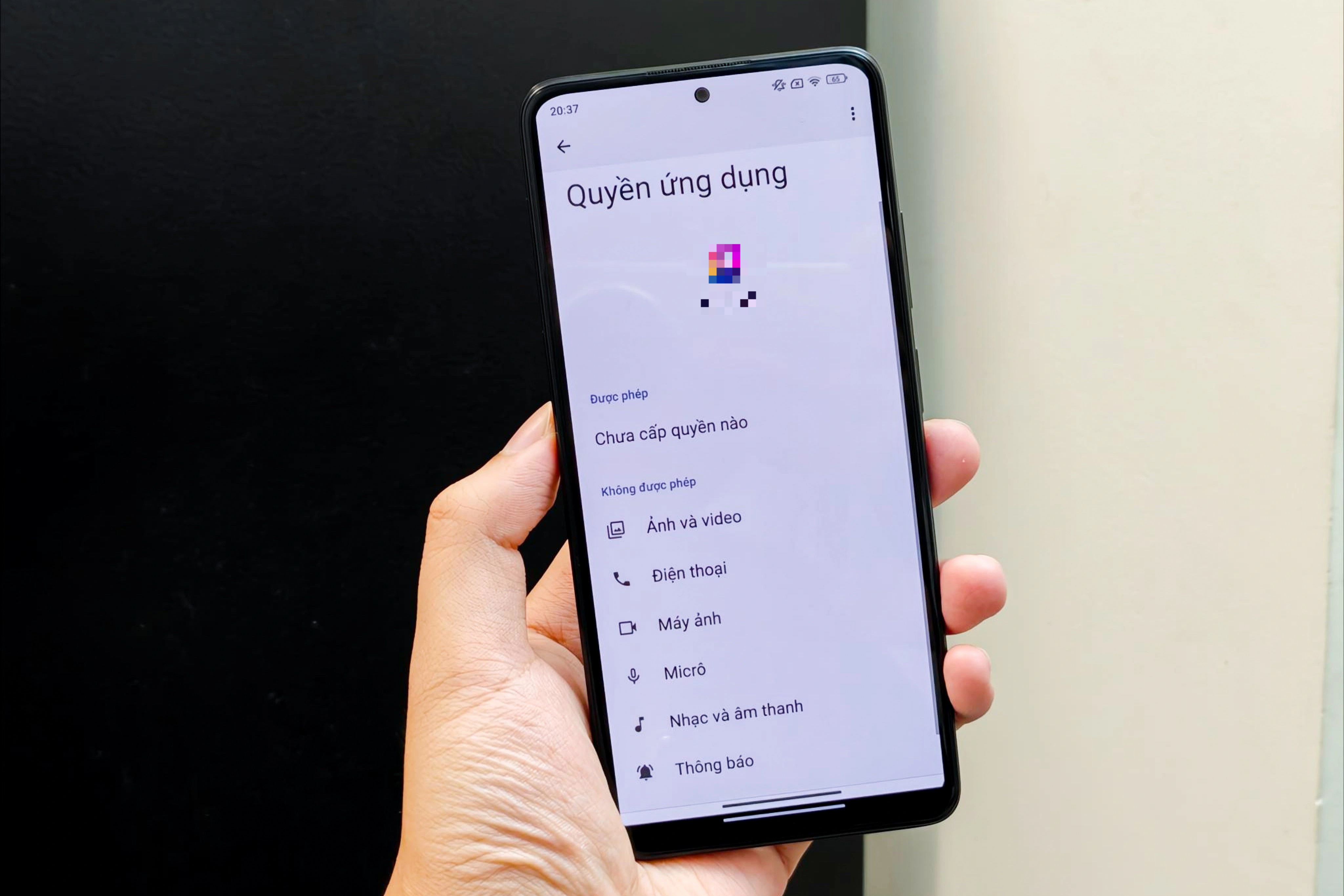 Nguy cơ mất sạch tiền trong ngân hàng vì ứng dụng livestream khiêu dâm