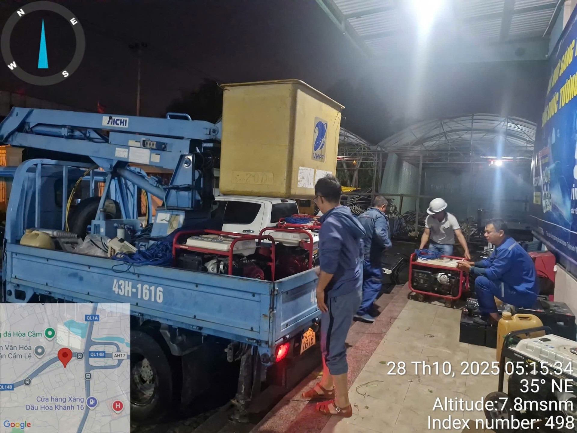 VNPT ‘thắp sáng’ những cuộc gọi bình an trong mưa lũ