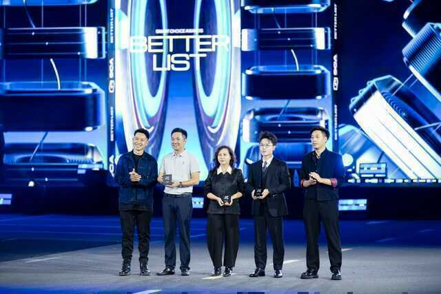 Những khoảnh khắc ấn tượng tại lễ trao giải Better Choice Awards 2025: Bữa tiệc thị giác đầy màu sắc của nghệ thuật và công nghệ- Ảnh 23.