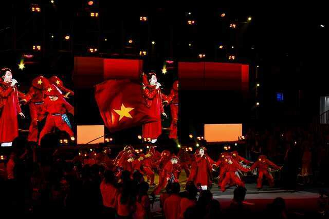 Những khoảnh khắc ấn tượng tại lễ trao giải Better Choice Awards 2025: Bữa tiệc thị giác đầy màu sắc của nghệ thuật và công nghệ- Ảnh 42.
