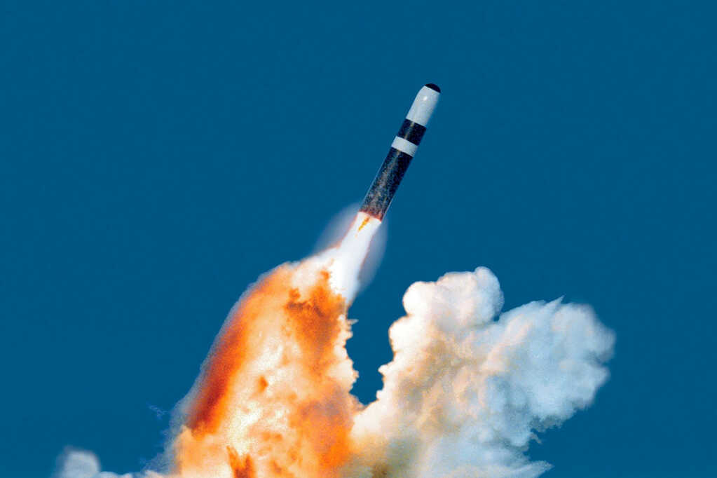 Tên lửa Trident II D5 tầm bắn 12.000km, tốc độ Mach 15, ‘xuyên thủng mọi lá chắn phòng thủ’